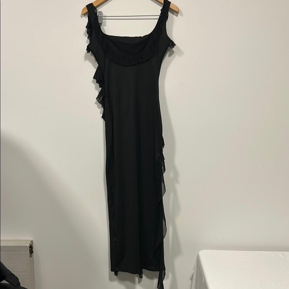 Black Asymmetrical Ruffle Sheath Dress - Picture 2 of 2